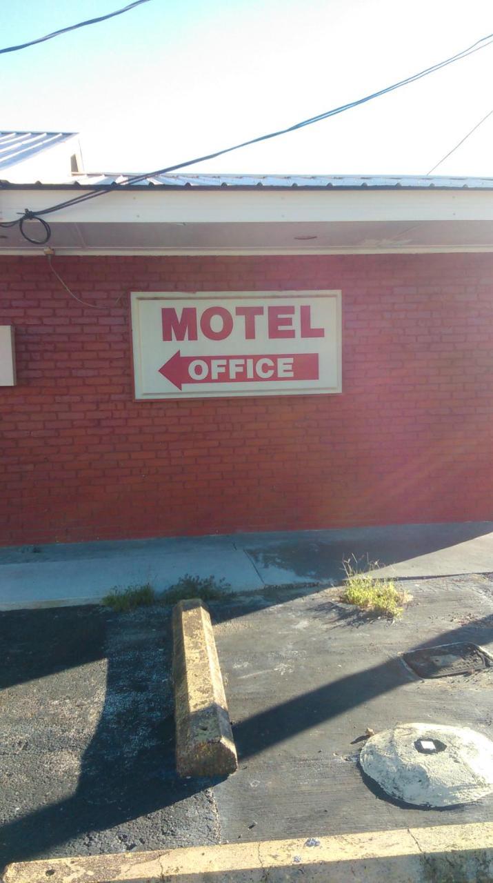 Aristocrat Motor Inn Bolivar Exterior foto